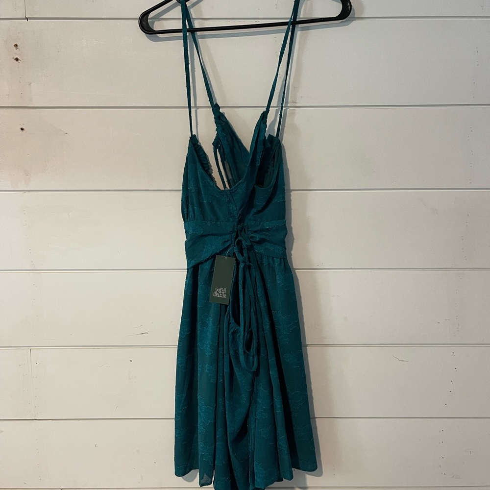 BNWT beautiful dark turquoise open back dress size Large - Picture 4 of 11
